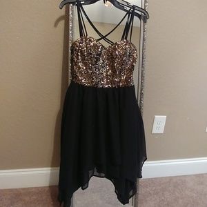 Beautiful Gold and Black Sequin Dress